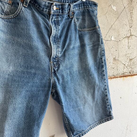 Vintage Levi's 505 High Rise Long Denim Shorts | 40L - Picture 3 of 6